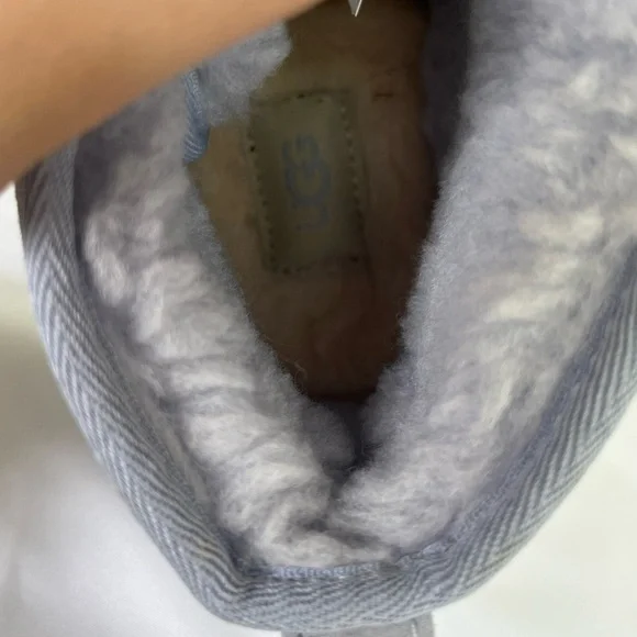 Grey UGG lace up ankle boots - Picture 6 of 8